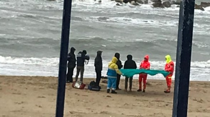 Donna scomparsa a Bolognano trovata a morta  sulla spiaggia di Termoli