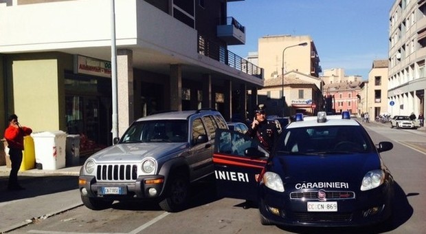 Traffico di droga: i Carabinieri arrestano due giovani