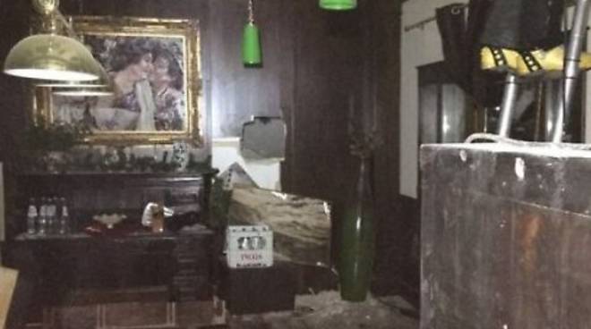 All’asta le bottiglie di vino dell’Hotel Rigopiano: shock delle famiglie vittime