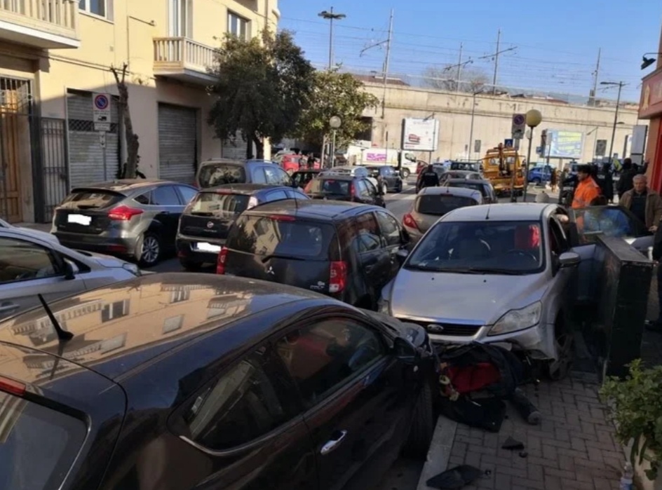 Pescara.Auto impazzita piomba sul passeggino: ferito il bimbo