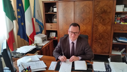 Coronavirus,treni dal nord: dopo i controlli a Giulianova, il sindaco di Roseto lancia un appello:” Mettersi in quarantena”