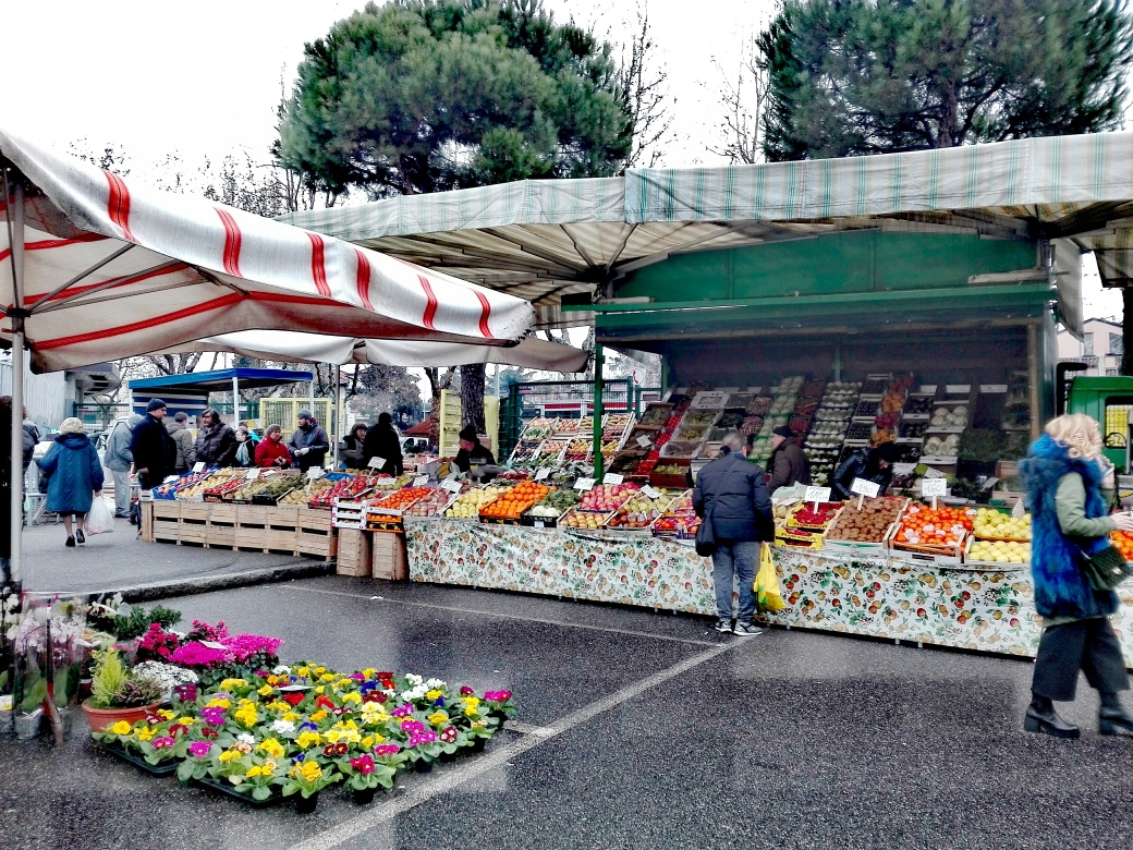 Pesaro. Festa della Repubblica: il mercato ordinario del martedì è stato confermato