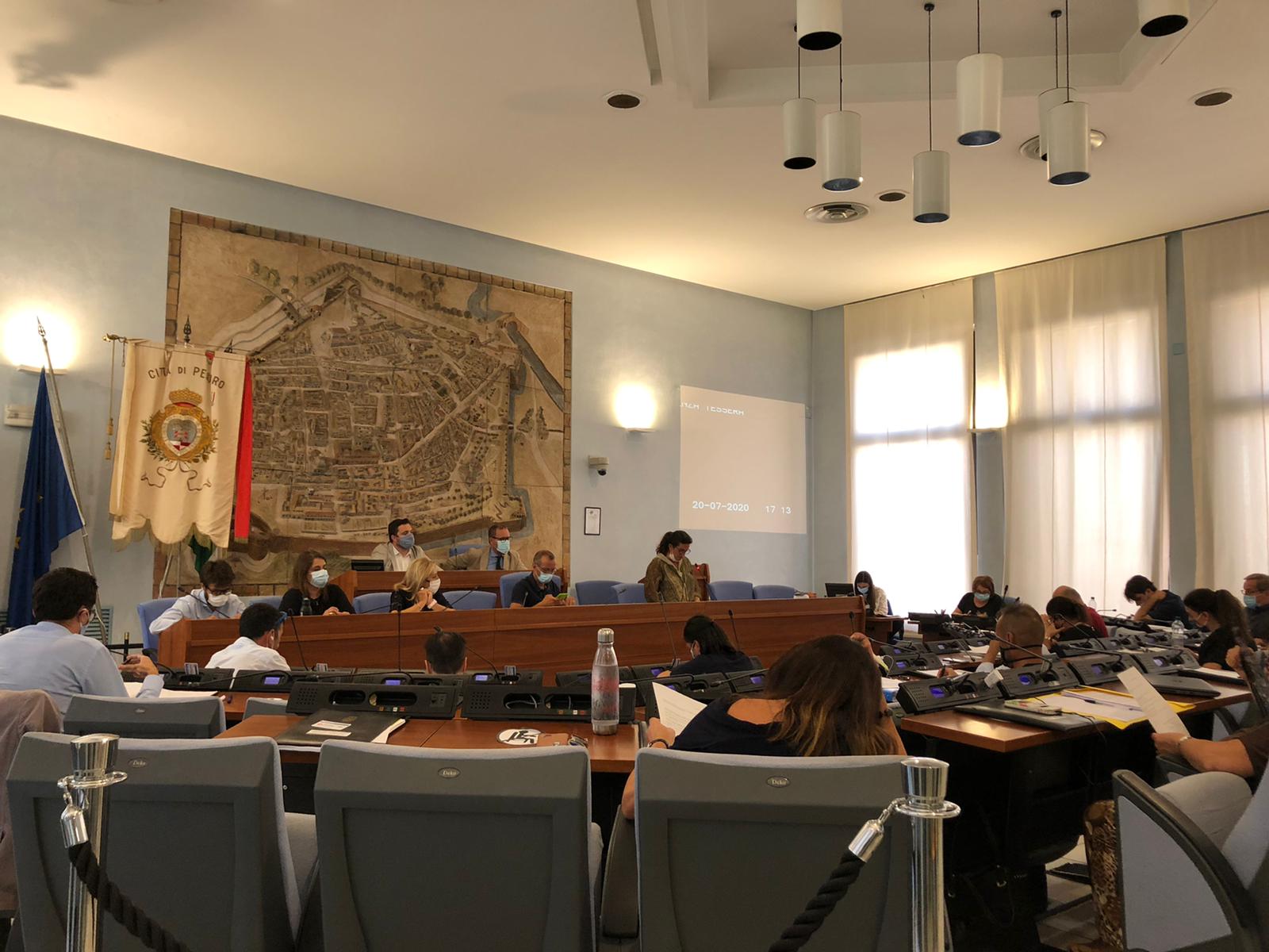 Il Consiglio comunale modifica lo Statuto: Monteciccardo è ufficialmente Municipio di Pesaro