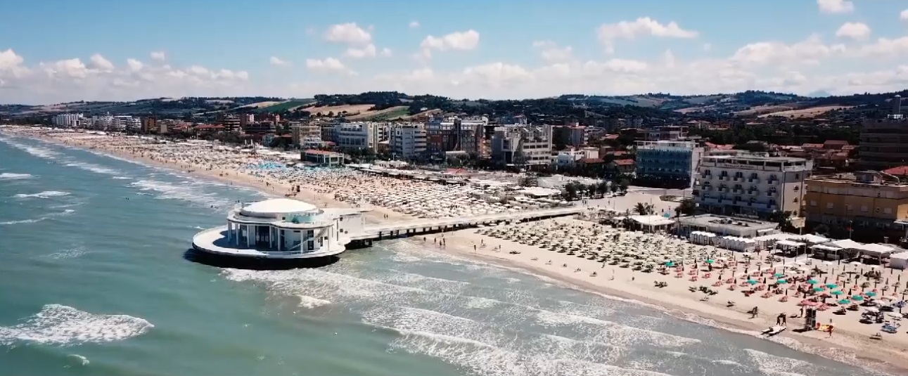 Web Tv. Estate a Senigallia, regina del gusto: parte la campagna “Vacanza da favola  2020″/VIDEO