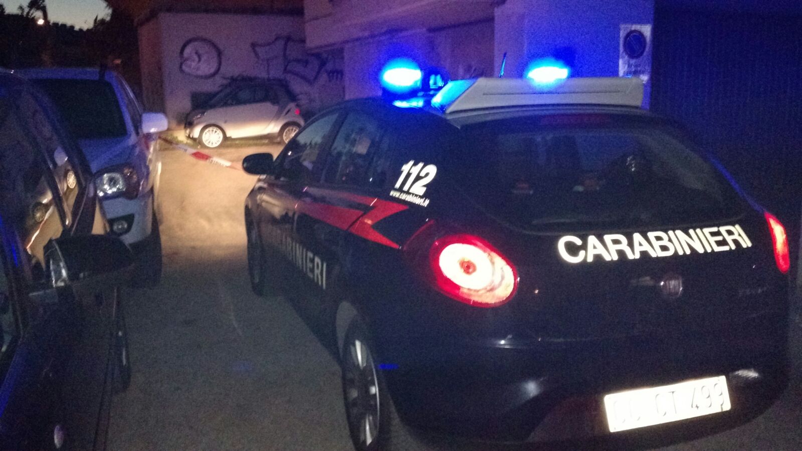 Picchia e maltratta la compagna:: arrestato dai Carabinieri in stazione