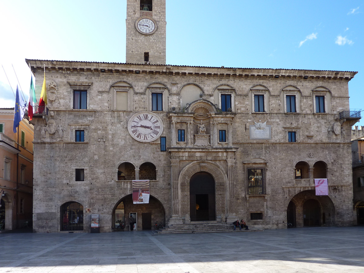 Carnevale di Ascoli Piceno: video proiezioni sulla facciata di Palazzo dei Capitani. Arrivederci al 2022