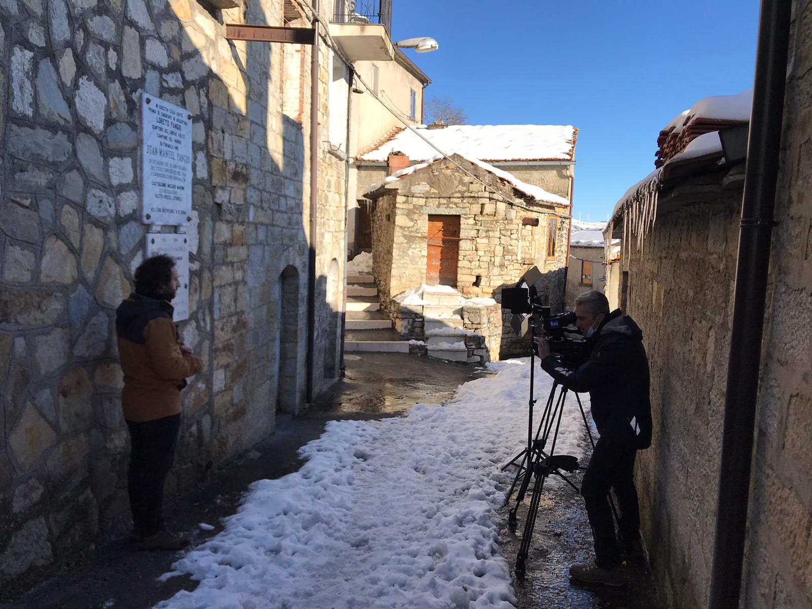 Abruzzo TGR.  A Buongiorno Regione emozioni a “Quota Mille”: conoscere i Borghi con lo scrittore Peppe Millanta