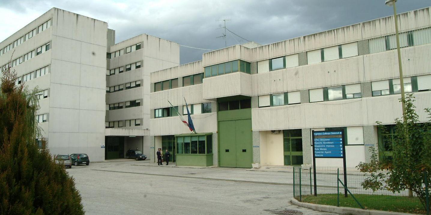 Sulmona&Carcere.  Detenuto ubriaco aggredisce tre agenti: ricoverati in Ospedale