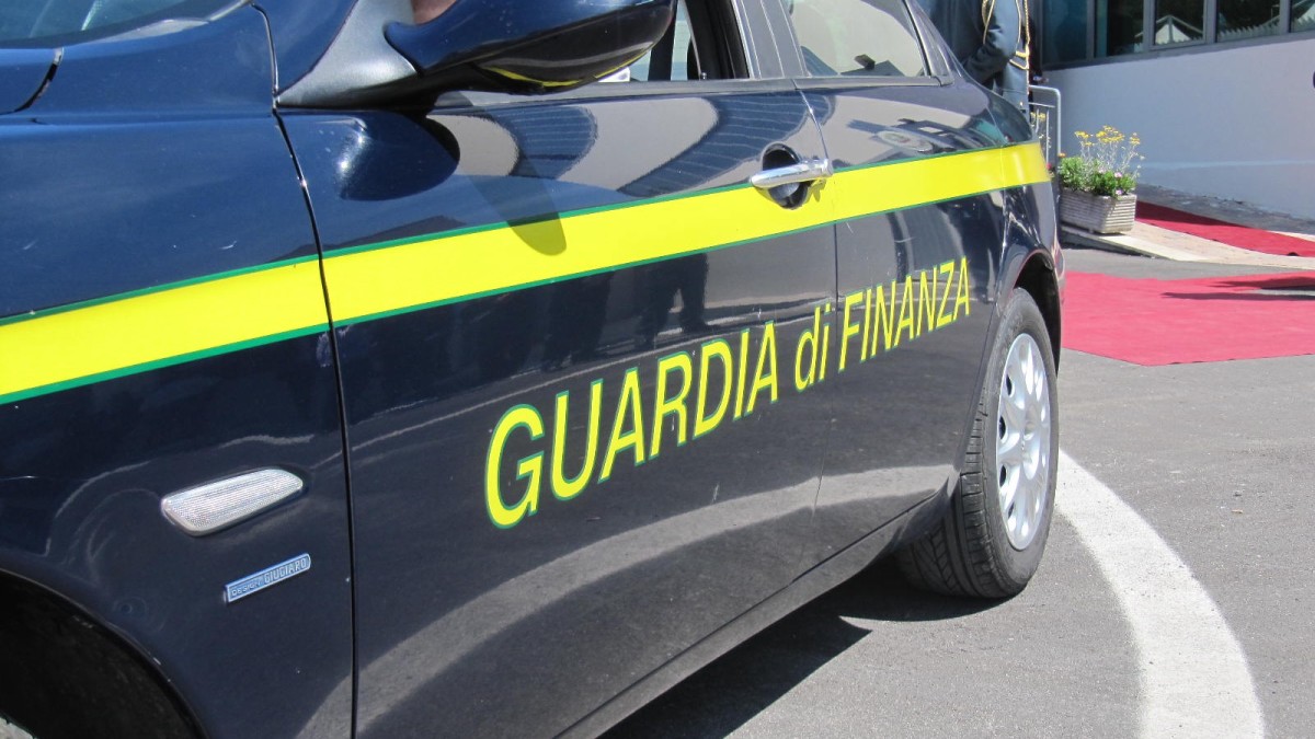 Pescara. GDF e Polstrada scoprono una frode Internazionale dell’IVA: 38 gli arrestati