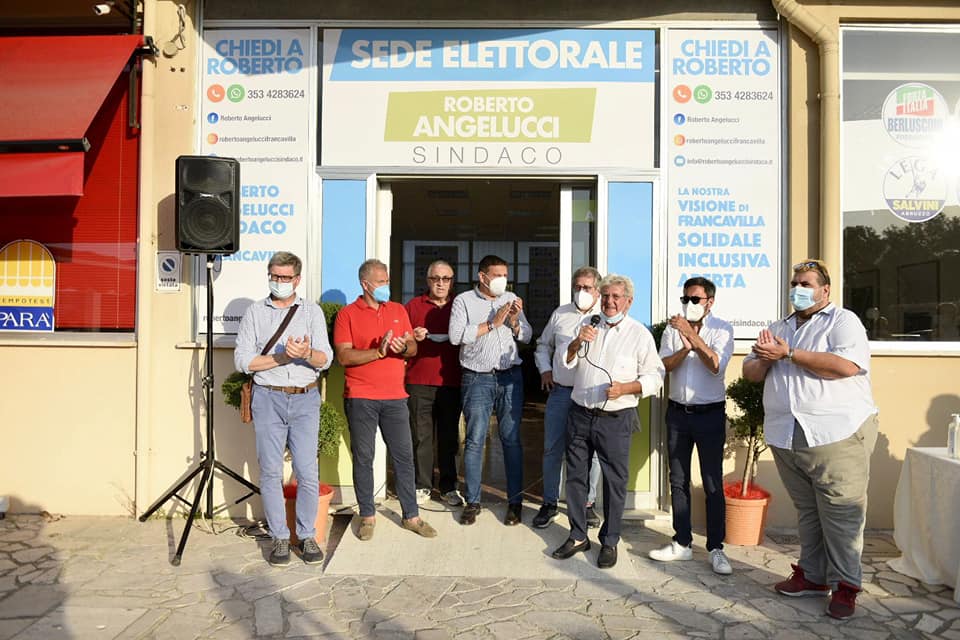 Francavilla al Mare verso le elezioni: Angelucci inaugura il comitato elettorale