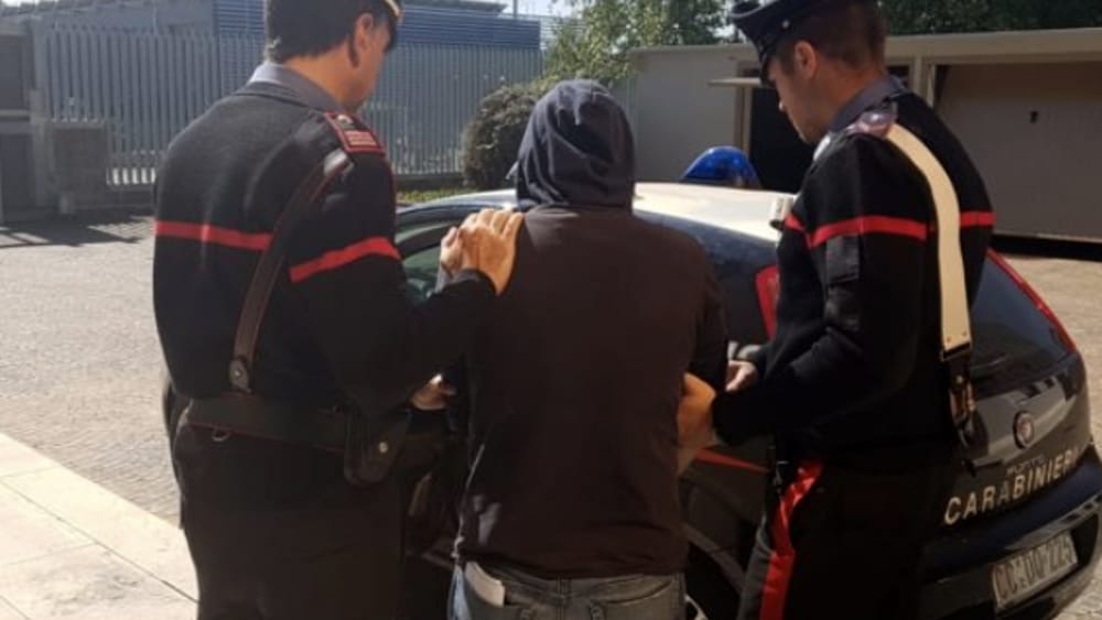 Spaccio e furti: tre arresti con perquisizione a Giulianova e Martinsicuro