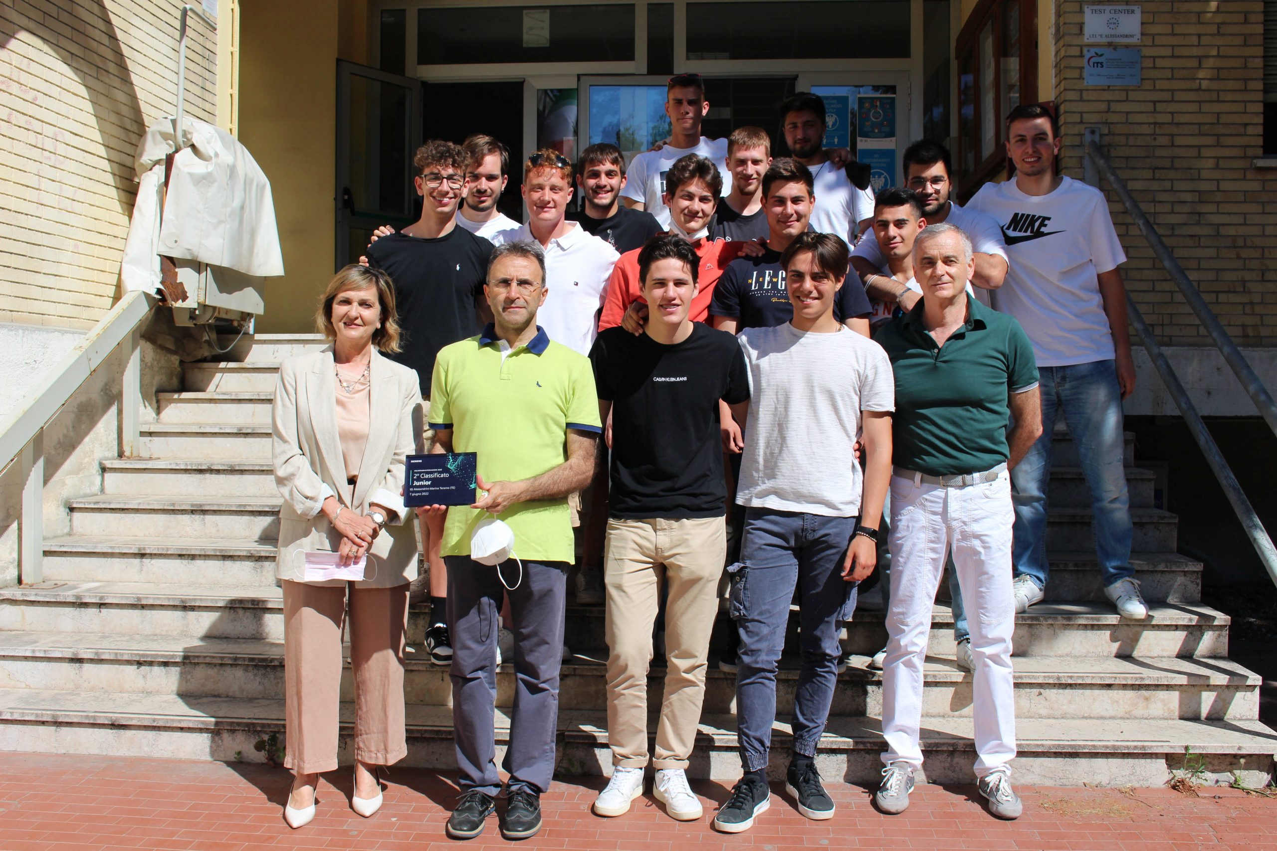Concorso nazionale Automazione Siemens: gli studenti della classe 5A elettronica “I.I.S. Alessandrini – Marino” al secondo posto
