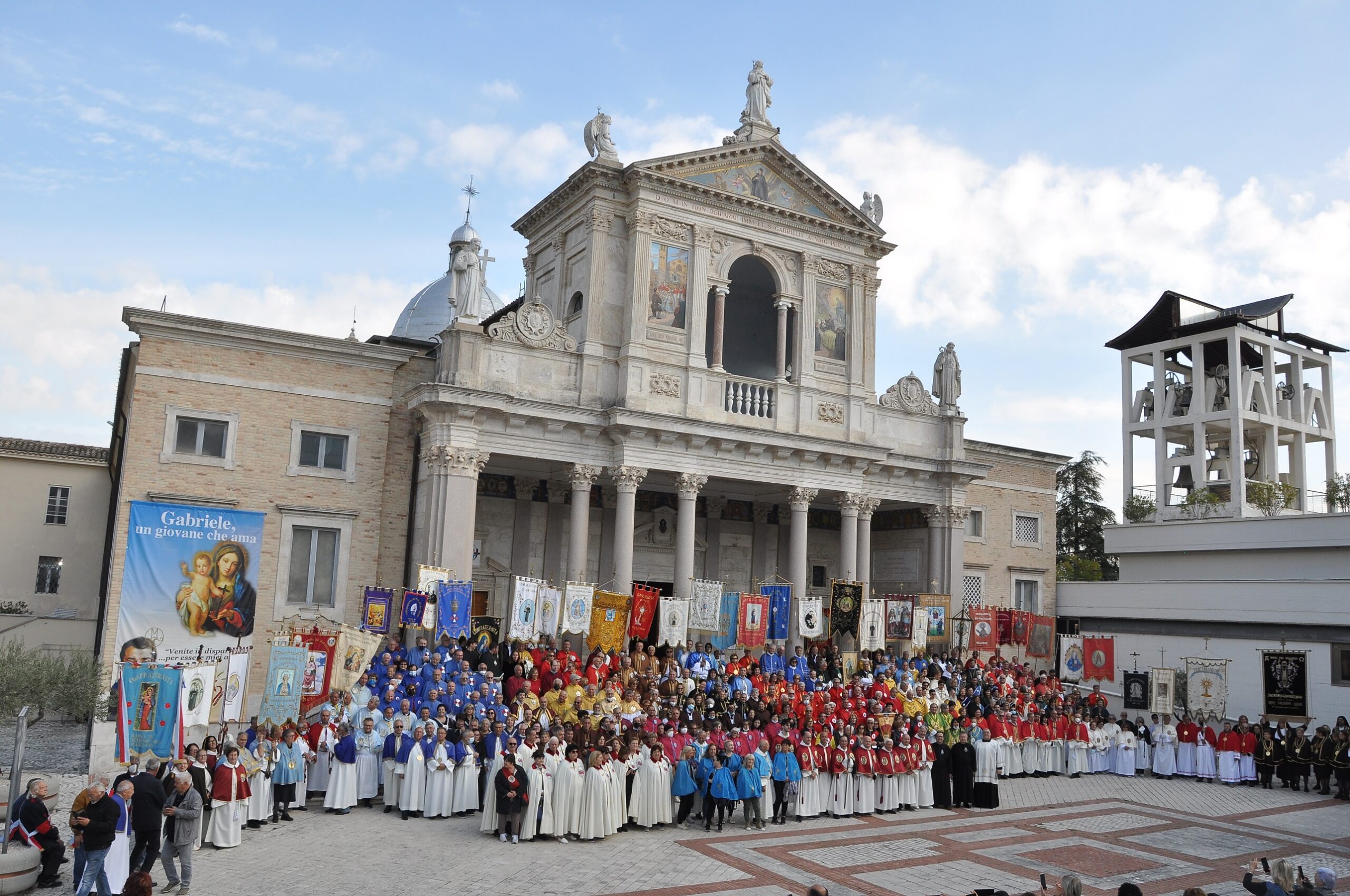 A San Gabriele 22esimo raduno delle Confraternite: grande folla e 40 gruppi intervenuti/FOTO