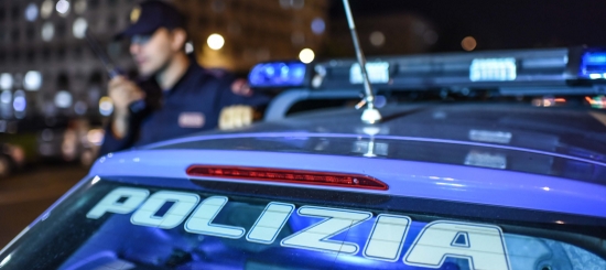 Pescara. Si fingono Carabinieri per rapinare, armati di pistola, un uomo. Smascherati dai cittadini arrestati