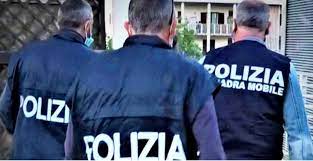 Aveva fretta di consegnare la cocaina che trasportava nascosta nelle parti intime: Squadra Mobile arresta 25enne a Montesilvano