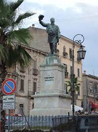 Giulianova. La statua di Vittorio Emanuele II verrà restaurata: presentato il progetto