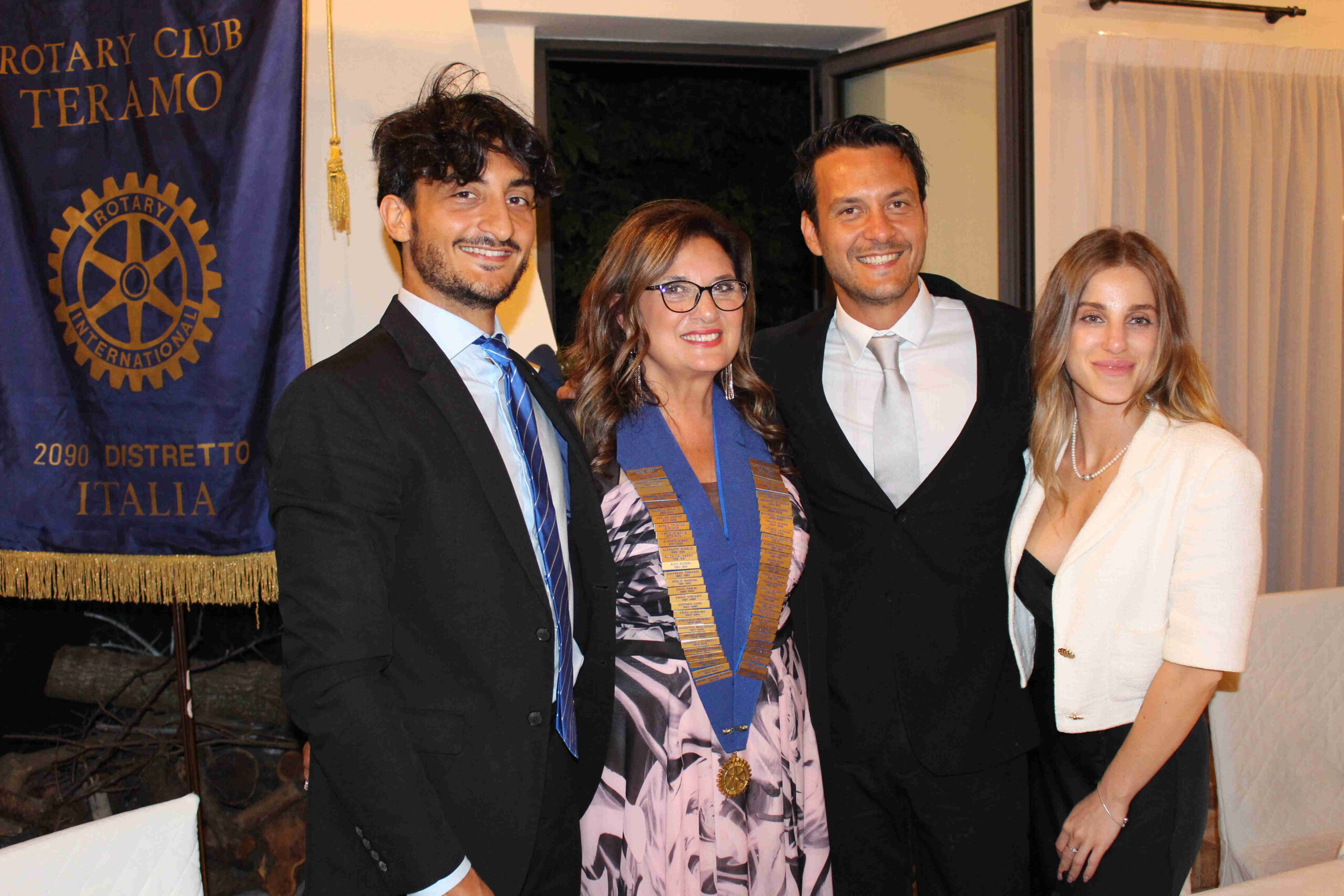 Rotary Club Teramo: passaggio del martelletto, Gabriella Lucidi Pressante è la nuova Presidente