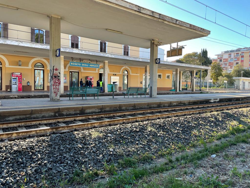 Roseto. Stazione Ferroviaria: confronto Comune- RFI per l’abbattimento delle barriere architettoniche