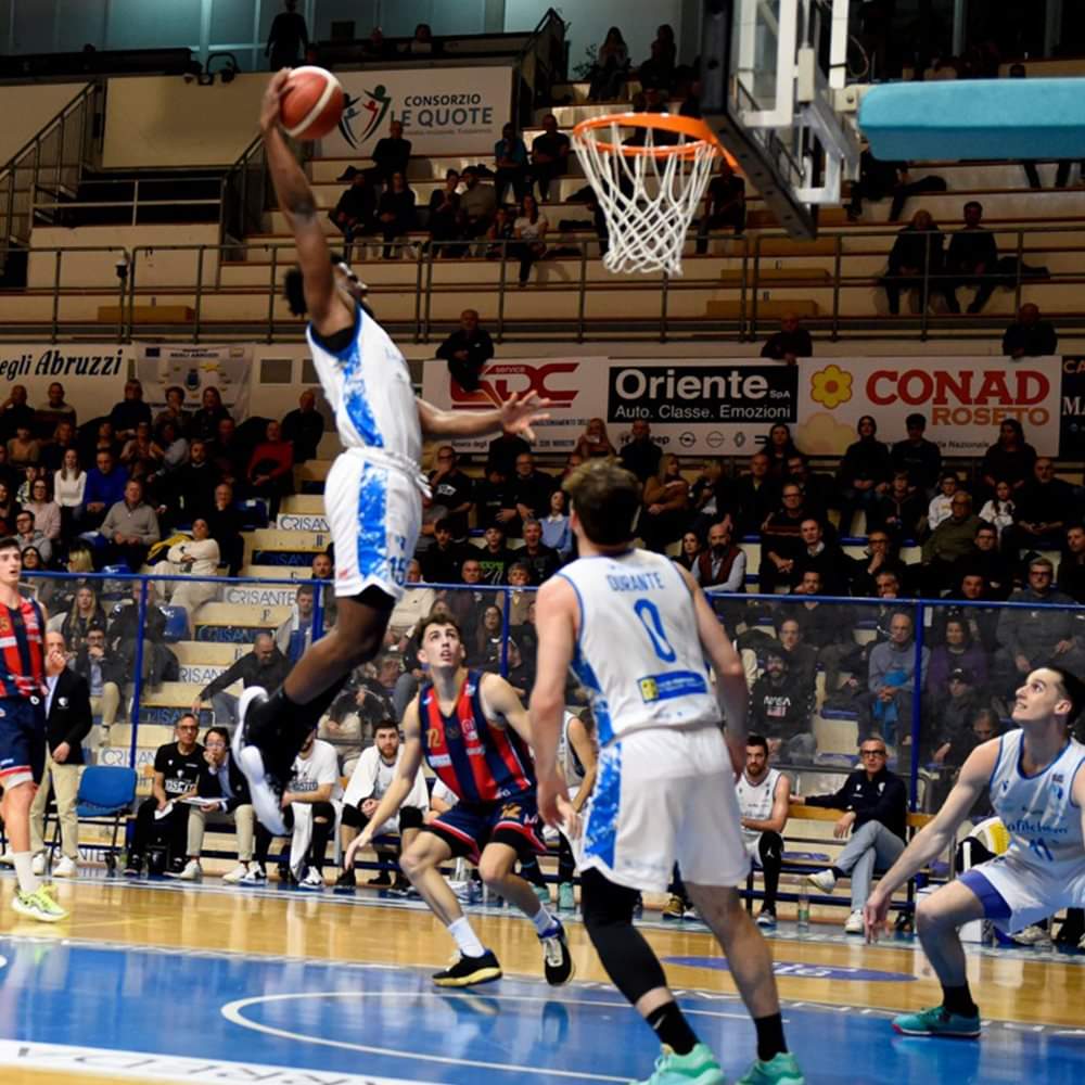 Basket serie B. Roseto contro il Taranto si conferma capolista nel segno di Franceschin