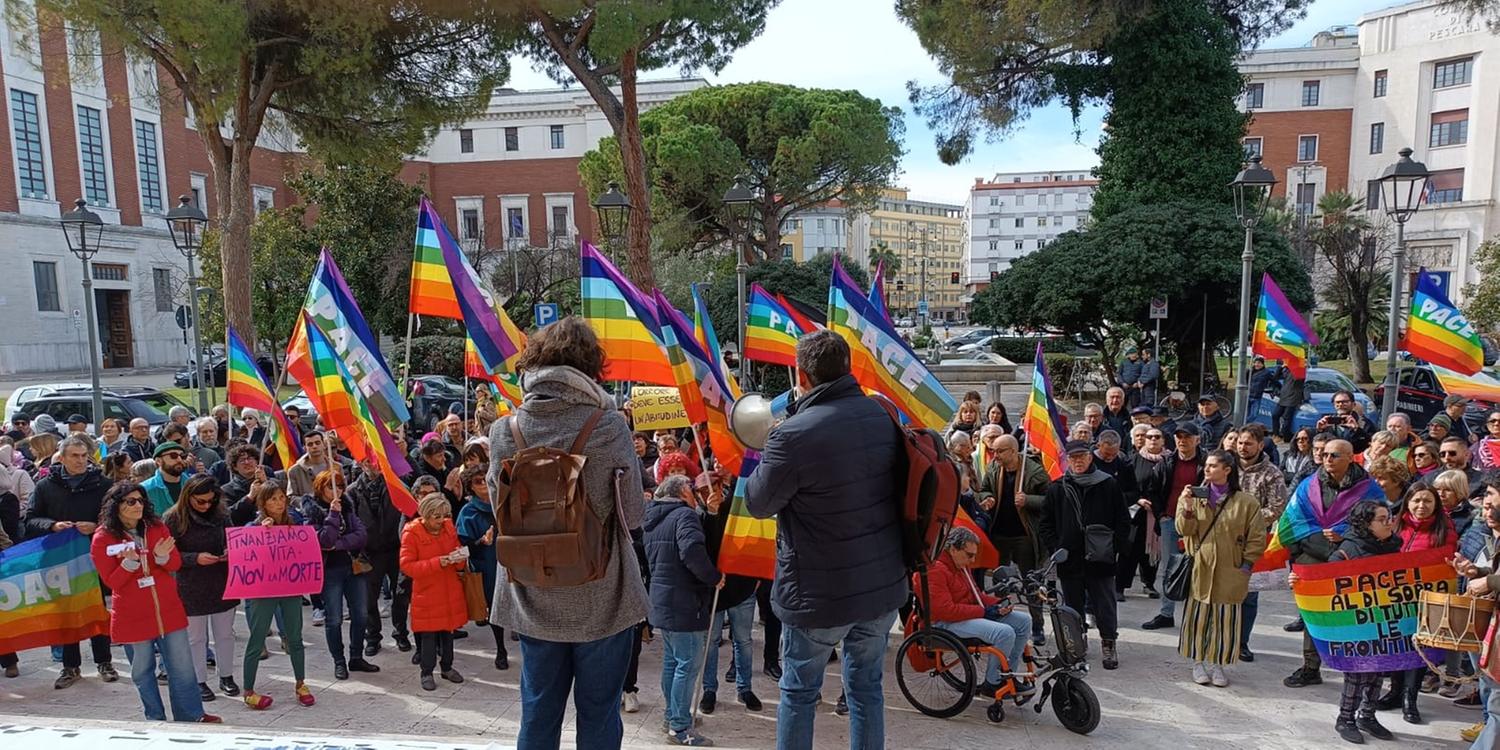 Il “No alle Guerre” arriva anche dall’Abruzzo: manifestazioni in quattro città