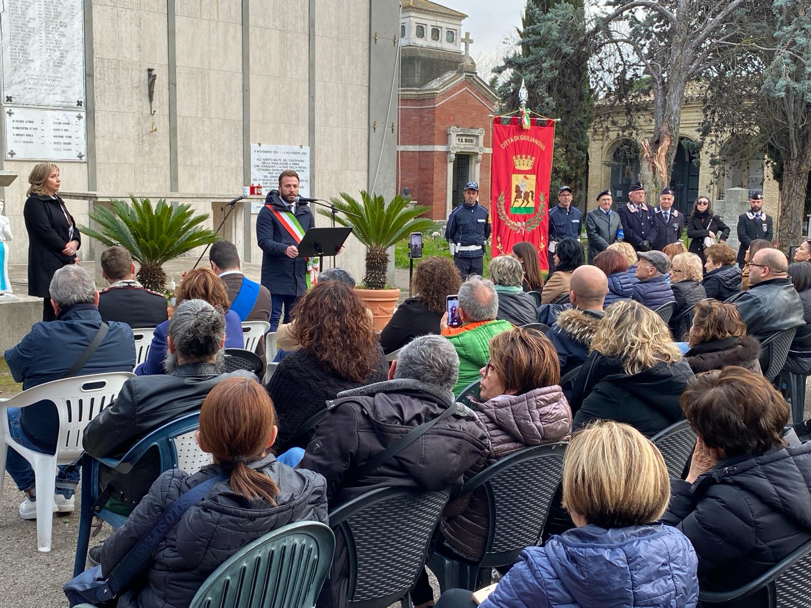 Giulianova. Grande partecipazione e commozione all’iniziativa “CulturiAmo” per il ricordo delle vittime del Covid