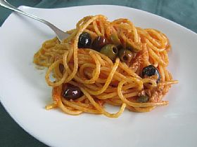 Marche In …cucina. In vista del primo Maggio, presentiamo una ricetta  tipica: “Spaghetti all’ascolana”