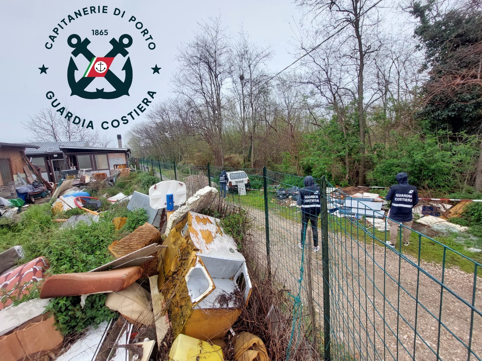Roseto. Gestione illecita dei rifiuti: la Guardia Costiera di Giulianova sequestra un’area non autorizzata