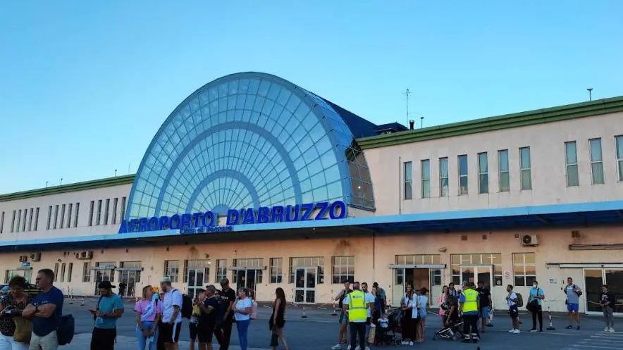 Aeroporto d’Abruzzo: superato il milione di passeggeri nel 2025 Aeroporto d’Abruzzo: superato il milione di passeggeri nel 2025